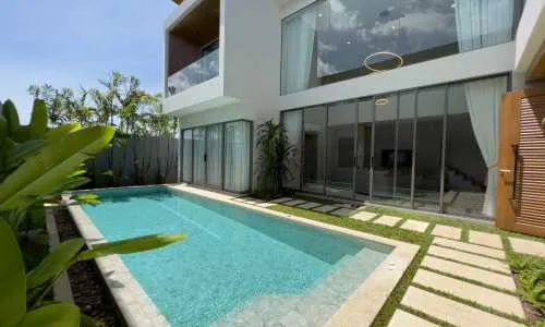 Cтильная вилла с 3 спальнями и с видом на бассейн в проекте Зенити, на пляже Бангтао/Лагуна (+ Видео обзор)