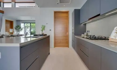 Шикарная вилла с 4 спальнями и с видом на бассейн в проекте Ботаника Модерн Лофт, на пляже Бангтао/Лагуна