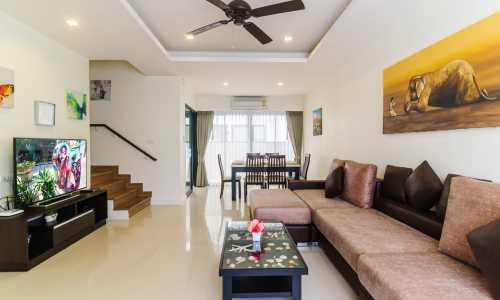 Удобный таунхаус с 3 спальнями и с видом на сад в проекте Лагуна Парк, на пляже Бангтао/Лагуна