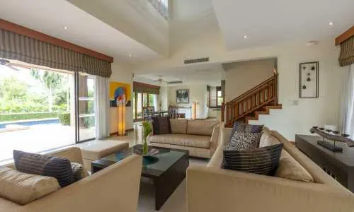 Модная вилла с 4 спальнями и с видом на бассейн в проекте Лагуна Вилладж, на пляже Бангтао/Лагуна (+ Видео обзор)