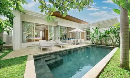Модная вилла с 3 спальнями и с видом на бассейн в проекте Тричада Тропикал, на пляже Бангтао/Лагуна