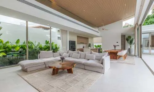 Роскошная вилла с 4 спальнями и с видом на бассейн в проекте Ашира Виллас, на пляже Бангтао/Лагуна