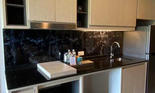 Превосходные апартаменты студия и с видом на горы в проекте Мида Сурин, на пляже Сурин