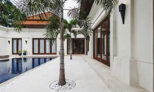 Великолепная вилла с 4 спальнями и с видом на бассейн в проекте Сайтан, на пляже Бангтао/Лагуна (+ Видео обзор)