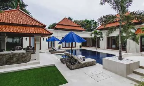 Великолепная вилла с 4 спальнями и с видом на бассейн в проекте Сайтан, на пляже Бангтао/Лагуна (+ Видео обзор)