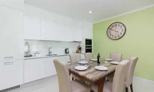 Шикарные апартаменты с 3 спальнями и с видом на горы в проекте Реджент Камала, на пляже Камала 