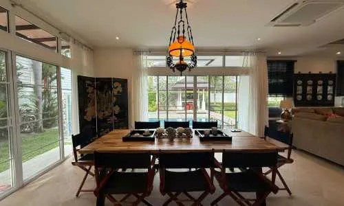 Потрясающая вилла с 4 спальнями и с видом на бассейн в проекте Танод Эстэйт, на пляже Бангтао/Лагуна