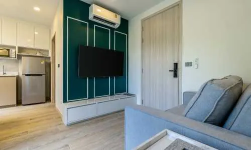 Удобные апартаменты с 1 спальней и с видом на горы в проекте Пальметто Парк, на пляже Карон