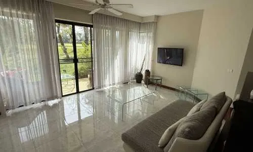 Восхитительные апартаменты с 1 спальней и с видом на гольф-поле в проекте Алламанда 2 и 3, на пляже Бангтао/Лагуна (+ Видео обзор)