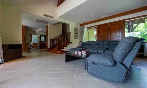 Сногсшибательная вилла с 4 спальнями и с видом на озеро в проекте Ангсана Виллас Резорт, на пляже Бангтао/Лагуна