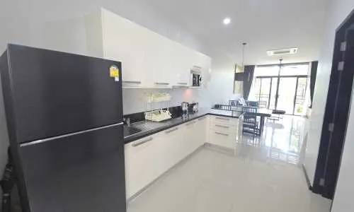 Комфортабельная вилла с 2 спальнями и с видом на бассейн в проекте Оникс, на пляже Найхарн