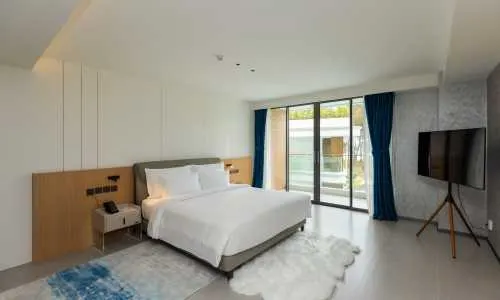 Просторный двухспальный гранд-люкс Kora Beach Resort 