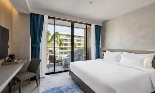  Элегантный номер Premier с видом на бассейн в Kora Beach Resort 