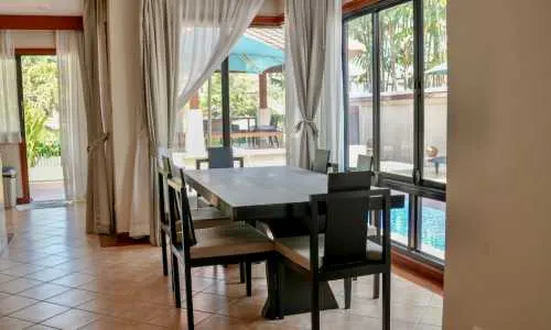 Сказочная вилла с 3 спальнями и с видом на бассейн в проекте Ангсана Виллас Резорт, на пляже Бангтао/Лагуна (+ Видео обзор)