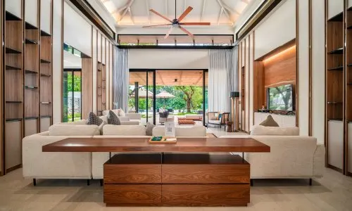 Сказочная вилла премиум класса с 4 спальнями и с видом на бассейн, не далеко от моря в проекте Баньян Три Гранд Резиденсес, на пляже Бангтао/Лагуна (+ Видео обзор)