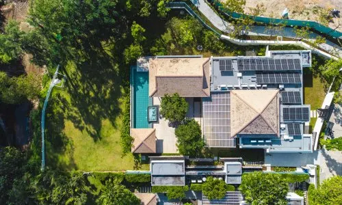 Сказочная вилла премиум класса с 4 спальнями и с видом на бассейн, не далеко от моря в проекте Баньян Три Гранд Резиденсес, на пляже Бангтао/Лагуна (+ Видео обзор)