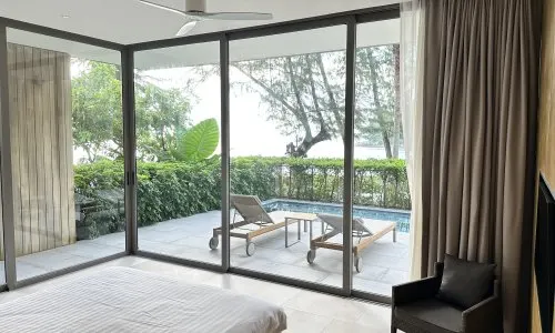 Превосходные апартаменты с 2 спальнями и с видом на бассейн, не далеко от моря в проекте Твинпалмc Резиденсис Монтазур, на пляже Камала 