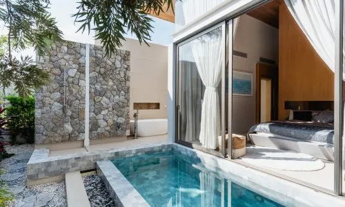 Сказочная вилла с 4 спальнями и с видом на бассейн в проекте Тринити Вилладж, на пляже Бангтао/Лагуна