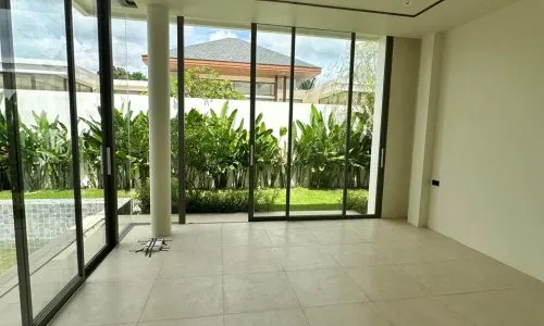 Модная вилла с 3 спальнями и с видом на бассейн в проекте Озон Кампус, на пляже Бангтао/Лагуна