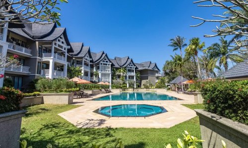 Прекрасные апартаменты с 1 спальней и с видом на гольф-поле в проекте Алламанда 2 и 3, на пляже Бангтао/Лагуна (+ Видео обзор)