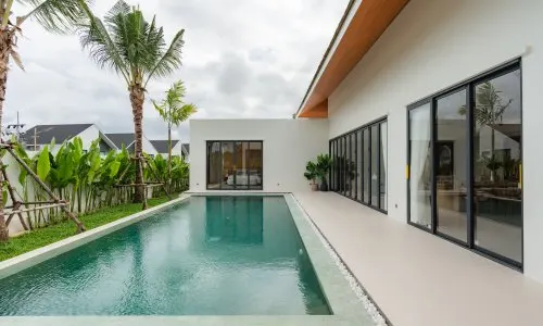 Шикарная вилла с 4 спальнями и с видом на бассейн, на пляже Бангтао/Лагуна