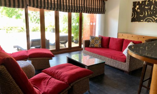 Cтильная вилла с 4 спальнями и с видом на бассейн в проекте Лагуна Линкс, на пляже Бангтао/Лагуна