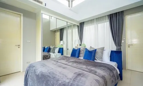 Великолепная вилла с 3 спальнями и с видом на бассейн, на пляже Лаян 