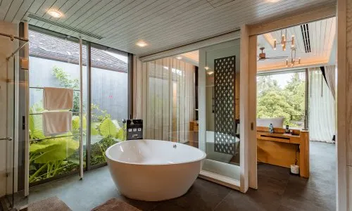 Шикарная вилла премиум класса с 2 спальнями и с видом на бассейн, не далеко от моря в проекте Баба Бич Клаб, на пляже Натай