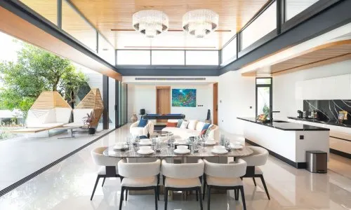 Восхитительная вилла с 4 спальнями и с видом на бассейн, на пляже Бангтао/Лагуна