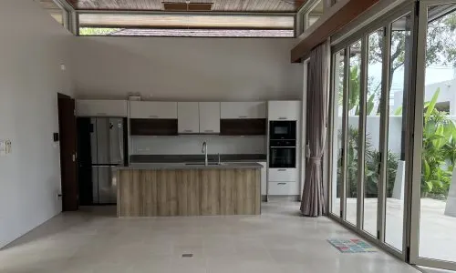 Прекрасная вилла с 3 спальнями и с видом на бассейн в проекте Ботаника Лакшери, на пляже Бангтао/Лагуна