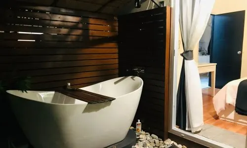 Превосходная вилла с 2 спальнями и с видом на сад, на пляже Бангтао/Лагуна