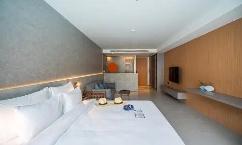 Роскошные апартаменты студия и с видом на бассейн, не далеко от моря в проекте Саншайн Бич by KORA, на пляже Бангтао/Лагуна