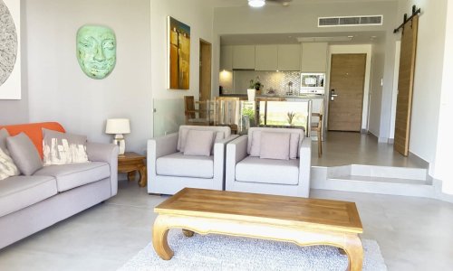 Модные апартаменты с 2 спальнями и с видом на гольф-поле в проекте Алламанда 2 и 3, на пляже Бангтао/Лагуна