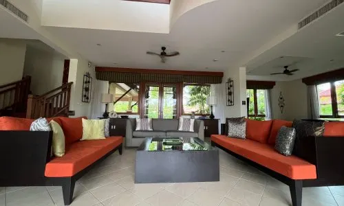 Сногсшибательная вилла с 4 спальнями и с видом на бассейн в проекте Ангсана Виллас Резорт, на пляже Бангтао/Лагуна