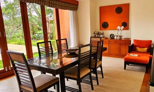 Сногсшибательная вилла с 4 спальнями и с видом на бассейн в проекте Ангсана Виллас Резорт, на пляже Бангтао/Лагуна