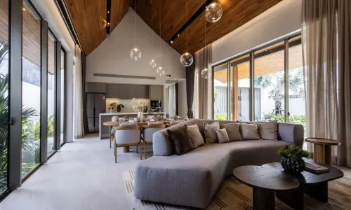 Сногсшибательная вилла с 3 спальнями и с видом на бассейн в проекте Павара, на пляже Лаян 