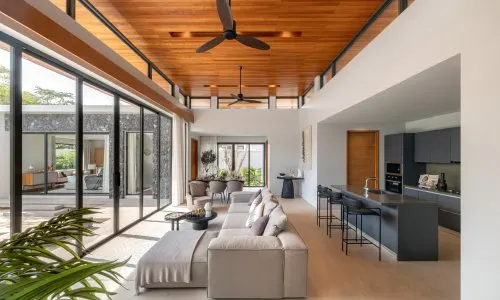 Комфортабельная вилла с 3 спальнями и с видом на бассейн, на пляже Бангтао/Лагуна