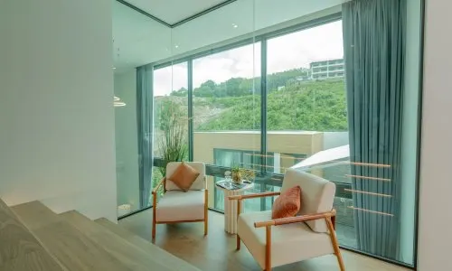 Прекрасная вилла с 3 спальнями и с видом на бассейн, на пляже Лаян 