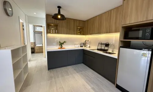 Великолепные апартаменты с 2 спальнями и с видом на город в проекте Лагуна Лейксайд, на пляже Бангтао/Лагуна