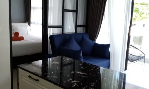 Потрясающие апартаменты с 1 спальней и с видом на бассейн в проекте Пальмира, на пляже Сурин