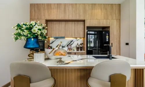 Удобная вилла с 4 спальнями и с видом на бассейн, на пляже Бангтао/Лагуна