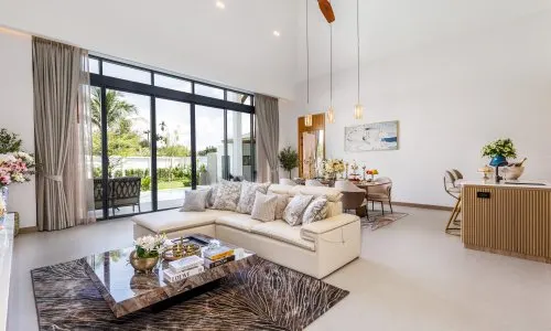 Удобная вилла с 4 спальнями и с видом на бассейн, на пляже Бангтао/Лагуна