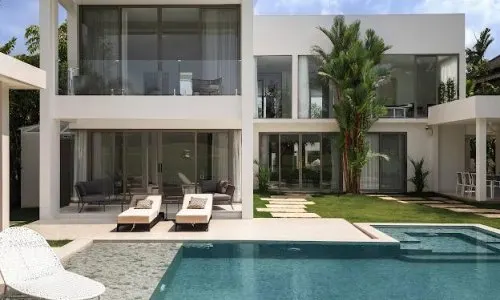 Великолепная вилла с 6 спальнями и с видом на гольф-поле в проекте Лагуна Хомс, на пляже Бангтао/Лагуна