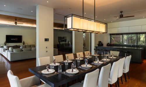 Прекрасная вилла с 6 спальнями и с видом на море в проекте Катаманда, на пляже Ката