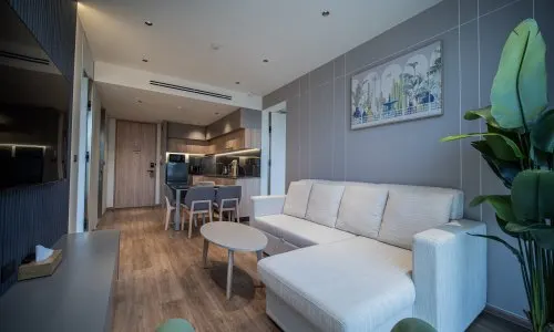 Превосходные апартаменты с 2 спальнями и с видом на горы в проекте Лаян Грин Парк, на пляже Лаян 