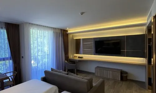 Удобные апартаменты студия и с видом на горы, не далеко от моря в проекте Зе Марин, на пляже Камала 