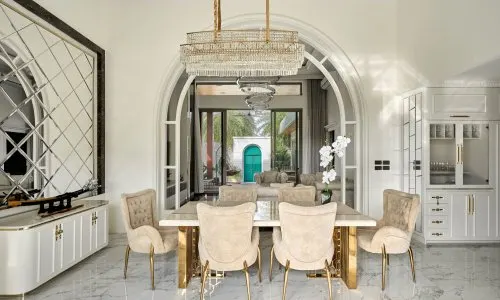 Комфортабельная вилла с 4 спальнями и с видом на бассейн в проекте Голд Чариот, на пляже Бангтао/Лагуна