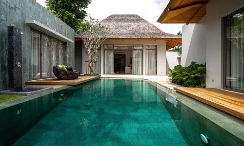 Шикарная вилла с 3 спальнями и с видом на бассейн в проекте Анчан Флора, на пляже Бангтао/Лагуна