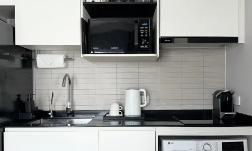 Cтильные апартаменты с 1 спальней и с видом на город в проекте Тайтл Бангтао Легендарный, на пляже Бангтао/Лагуна