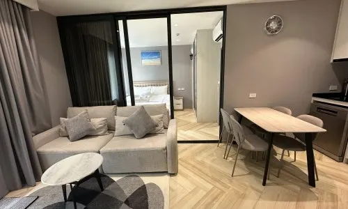 Модные апартаменты с 1 спальней и с видом на бассейн в проекте Тайтл Бангтао Легендарный, на пляже Бангтао/Лагуна